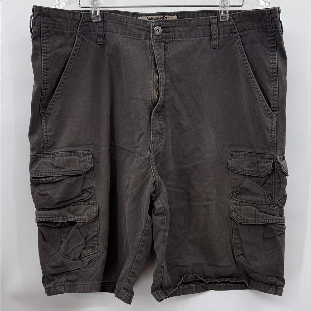 Wrangler Men's Gray Charcoal Cargo Shorts Size 38